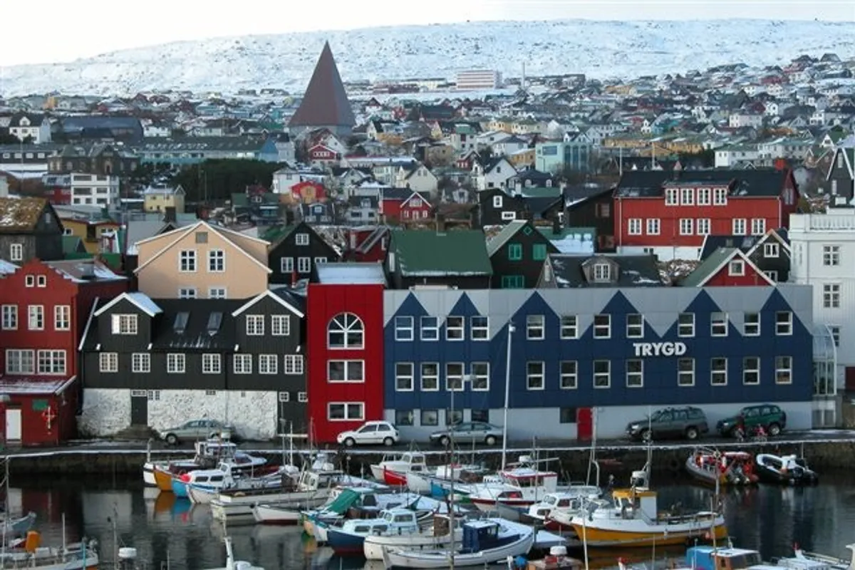 Tórshavn y Streymoy: base, patrimonio y costa